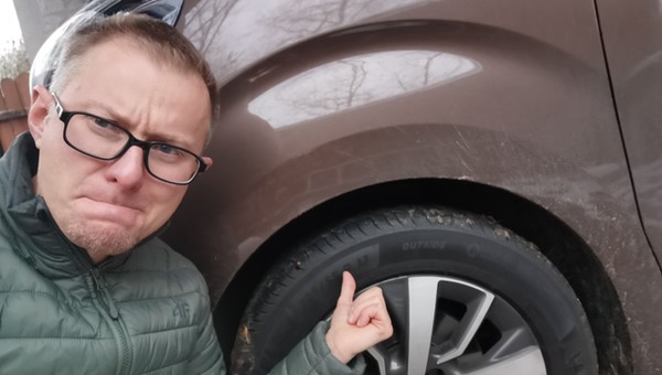 Letnie opony na śniegu? Słaby pomysł