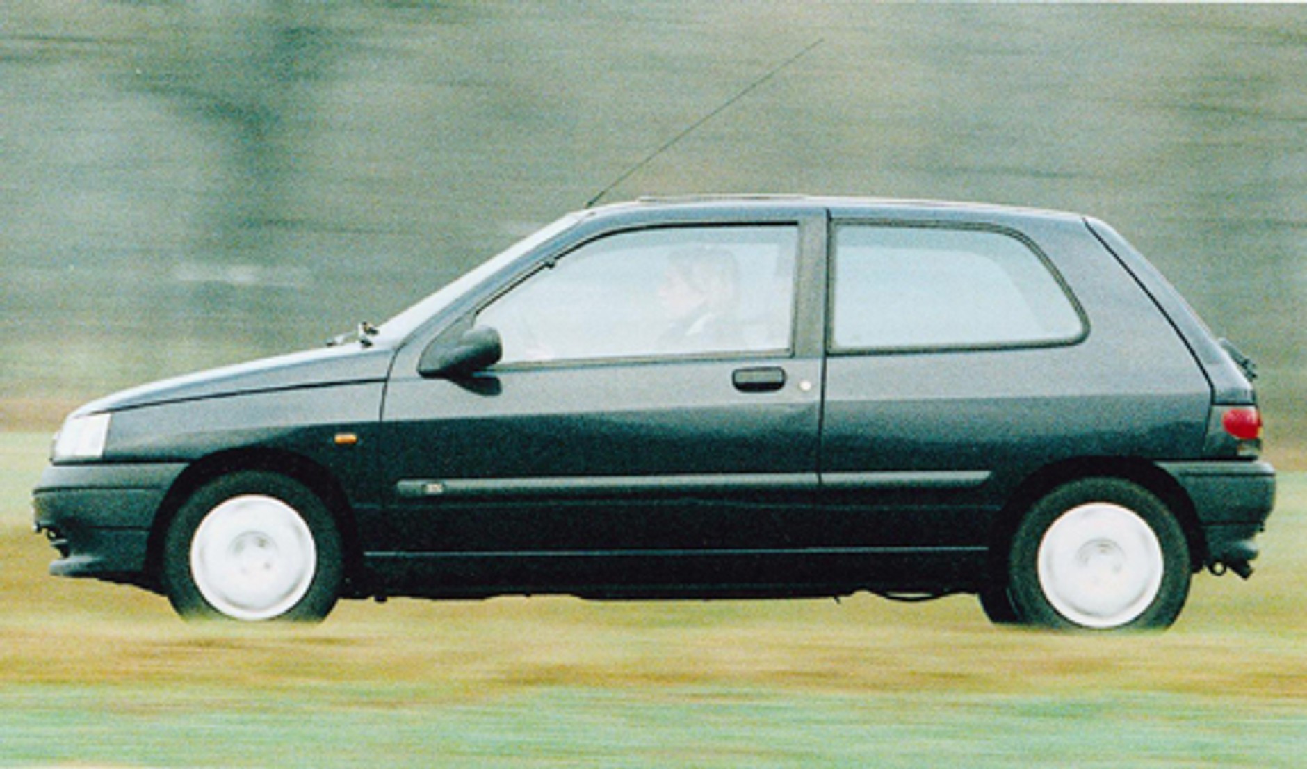 Renault Clio I - Maluch za grosze