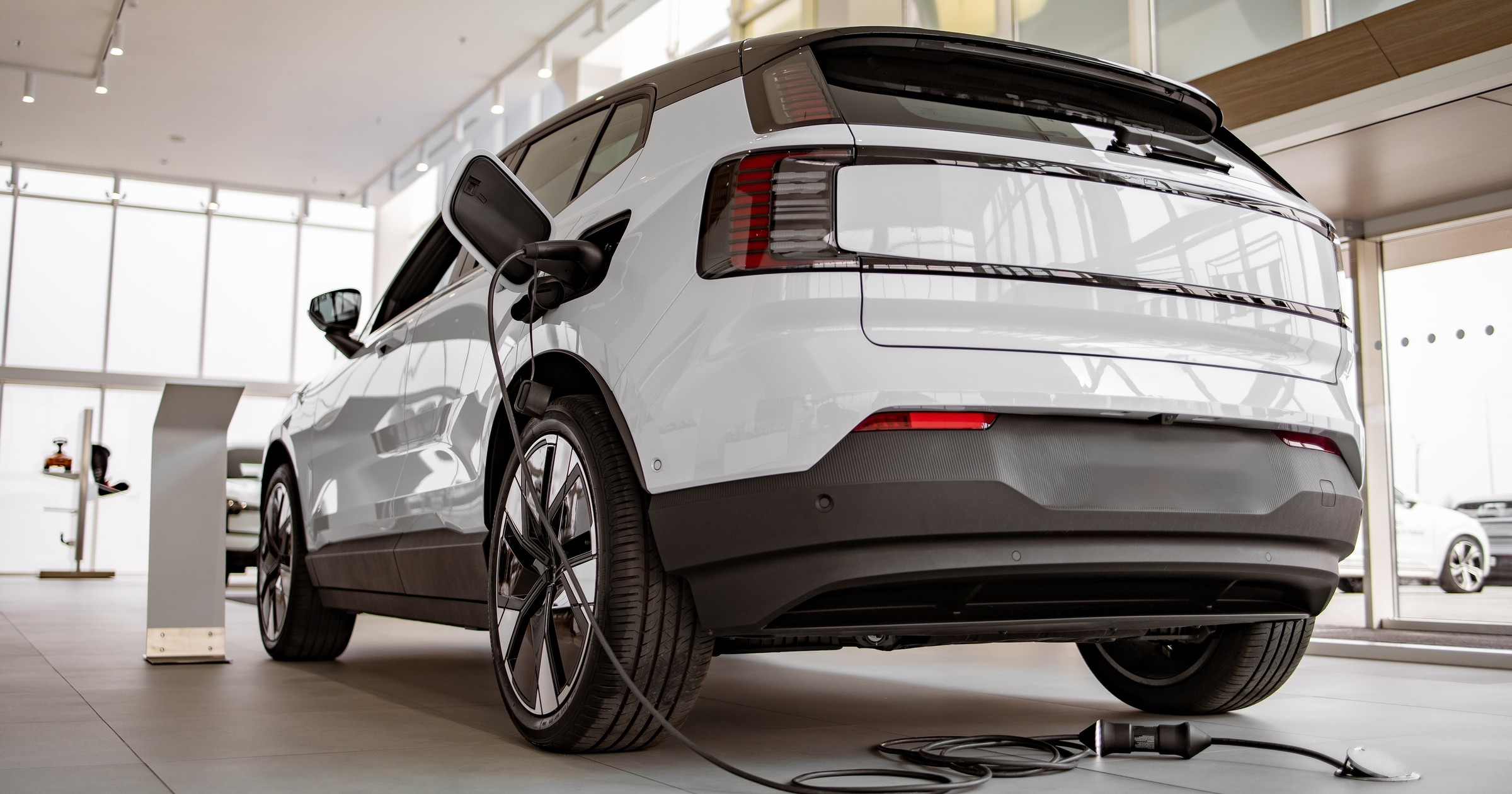 Nowy samochód elektryczny