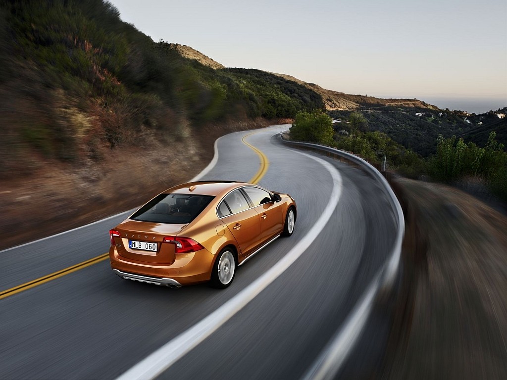 Volvo S60 - Rzeźba, która poruszy