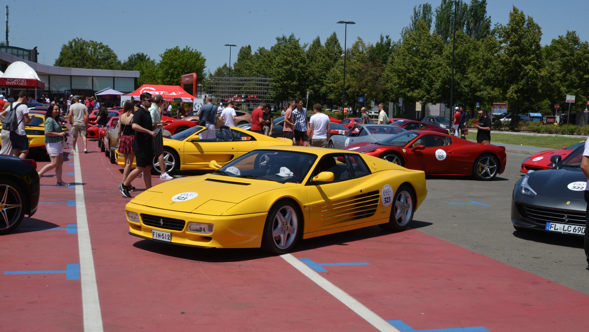 Ferrari Club Italia