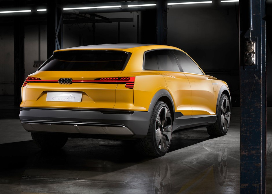 Audi A4 allroad i h-tron na salonie w Detroit 2016