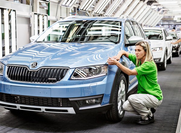 Škoda pokonała granicę 100 tys.