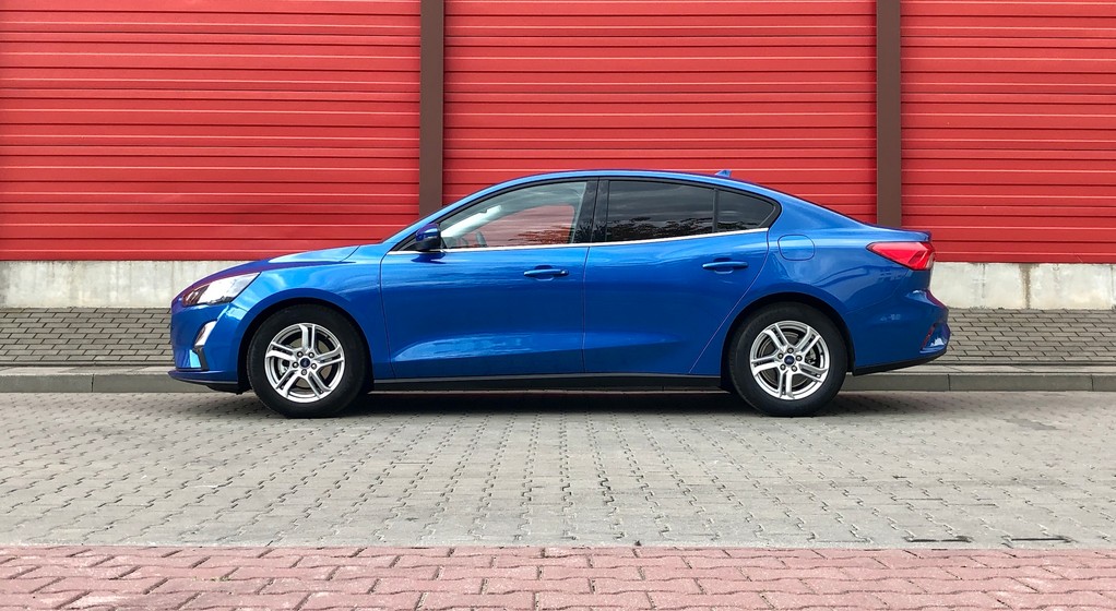 Ford Focus Sedan 1.0 EcoBoost Connected