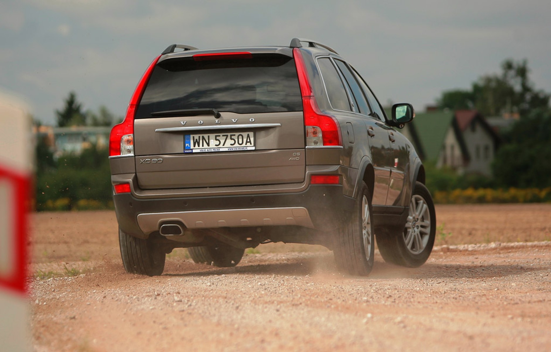 Volvo XC90: za ładny, by po prostu wjechać nim w błoto