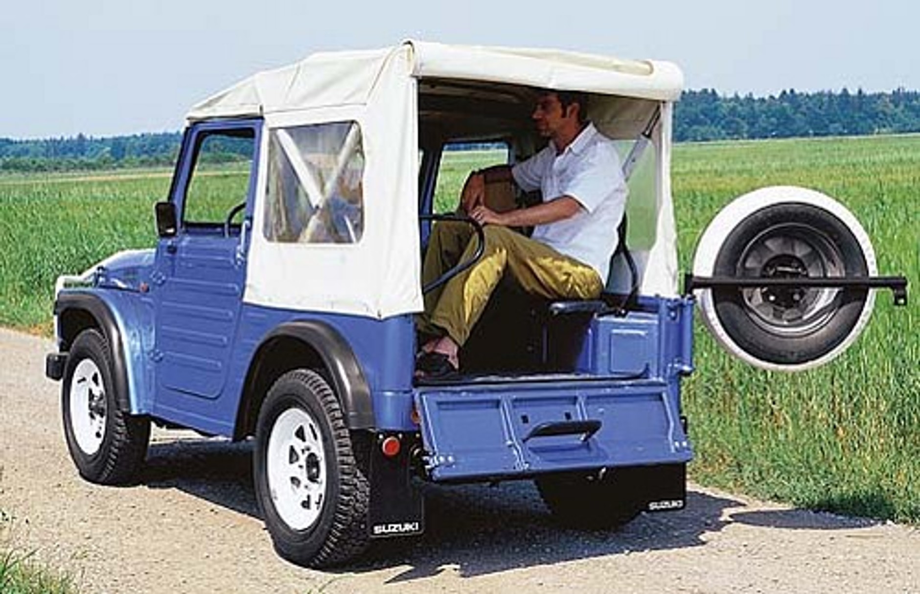Suzuki LJ80 - Mała, wielka terenówka