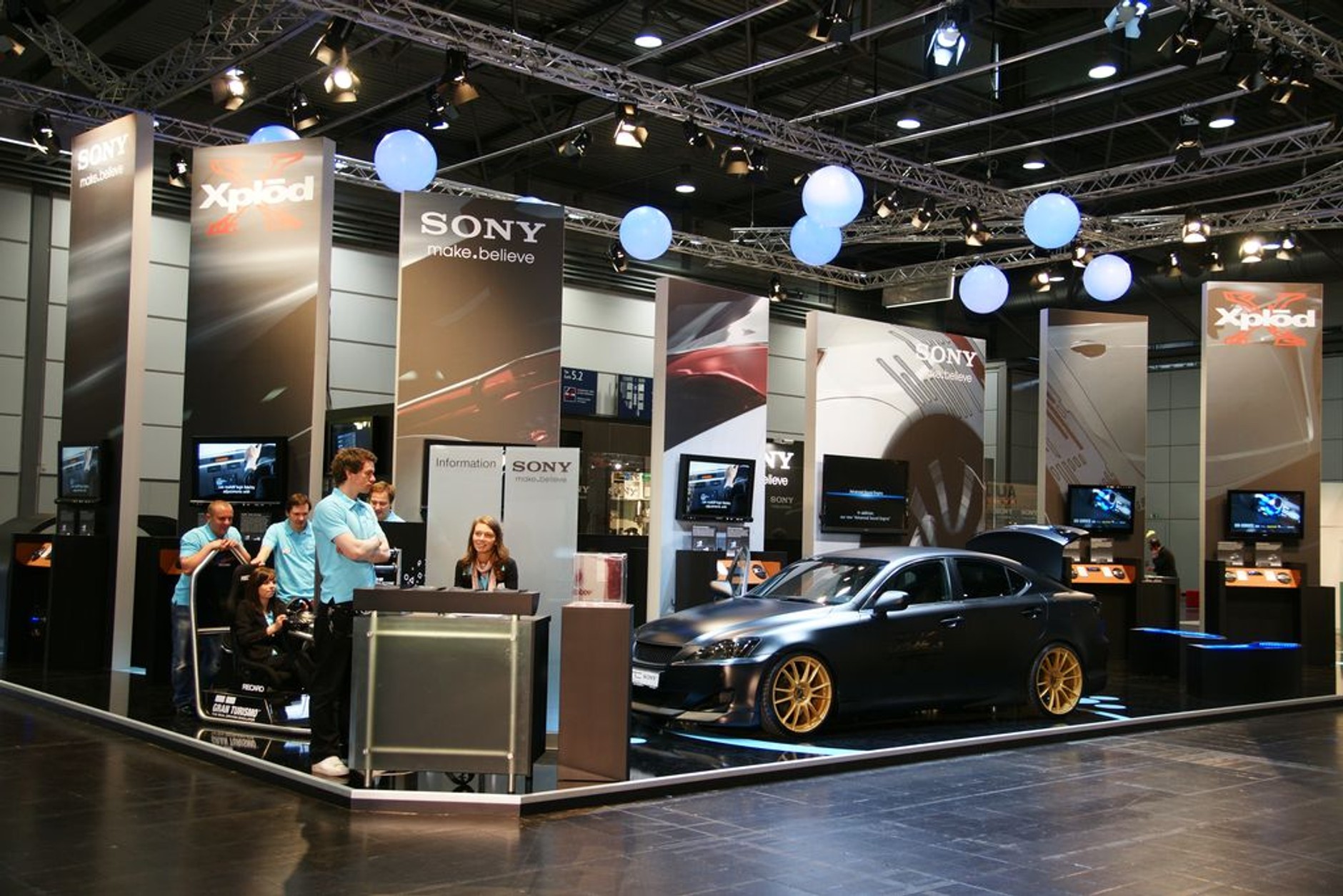 AMICOM 2010: kino, koncert i nawigacja do samochodu (galeria)