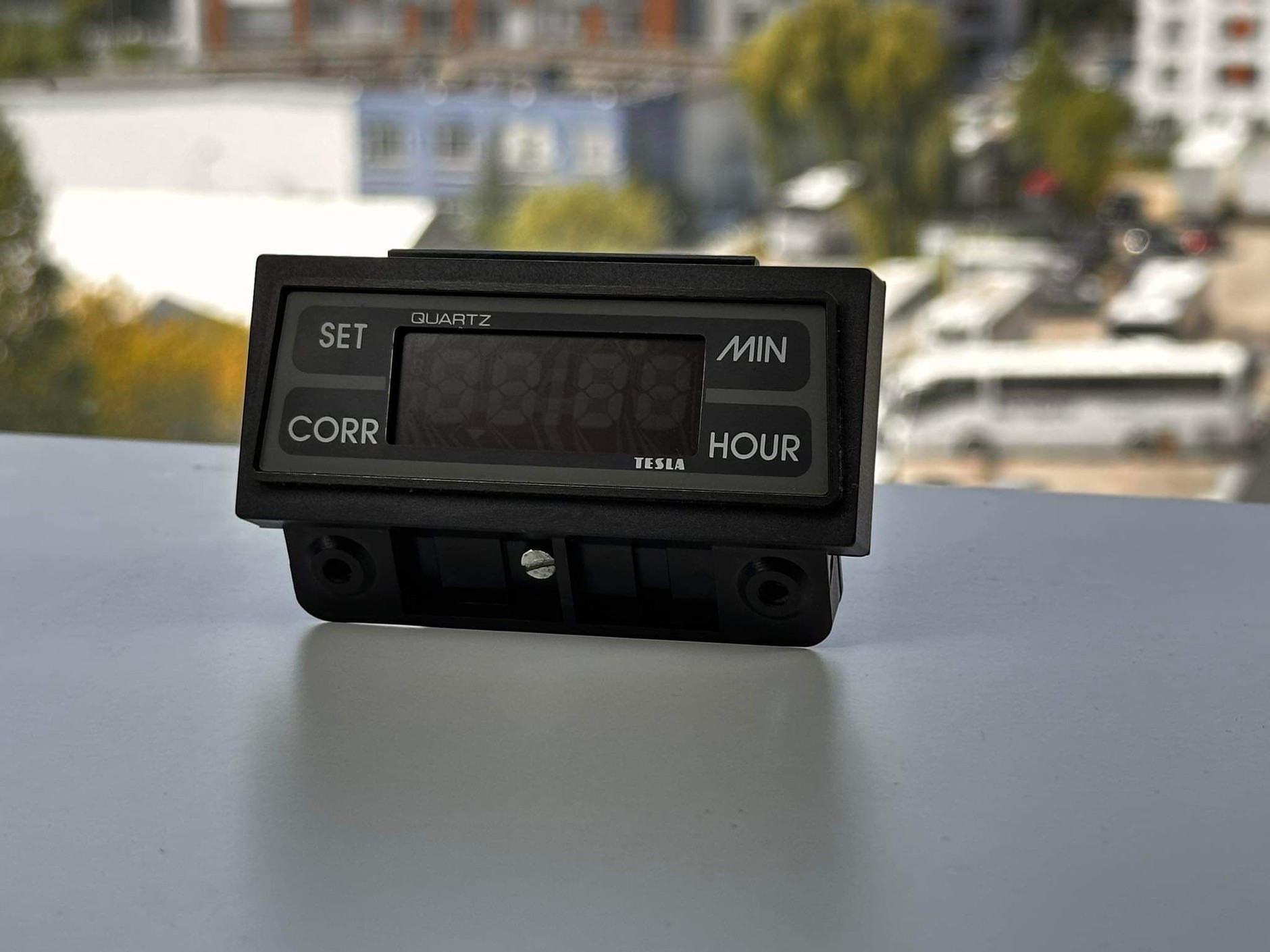 Zegarek z wyposażenia LS