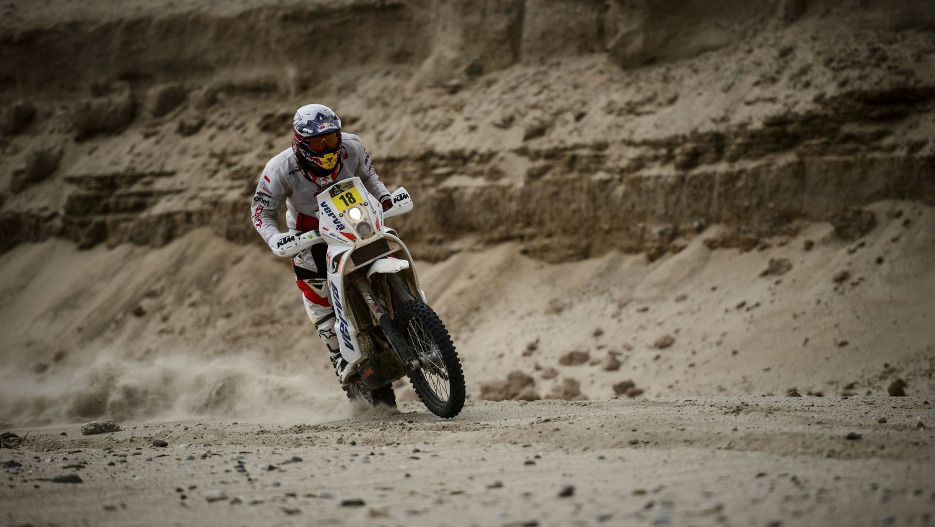 Dakar 2013: rwące rzeki przerwały etap