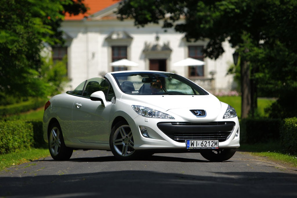 Peugeot 308 CC: Bez dachu z dieslem? Czemu nie!