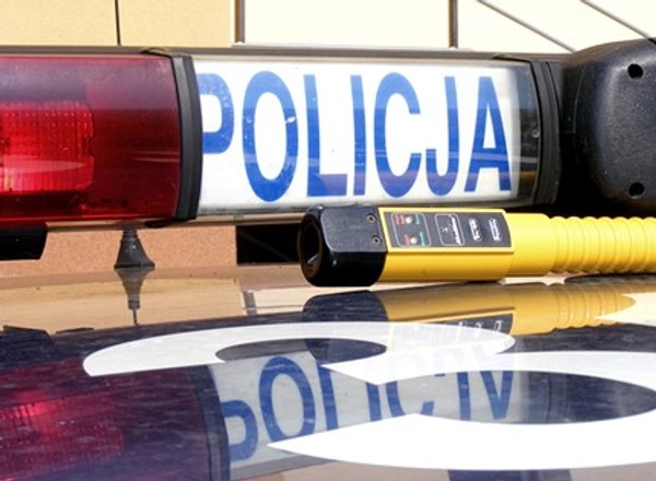 Policja zatrzymała kierowcę Audi. Proste badanie nie pozostawiło złudzeń