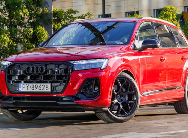 Audi Q7 S Line 55 TFSI quattro. Pokaz siły w luksusowym wydaniu