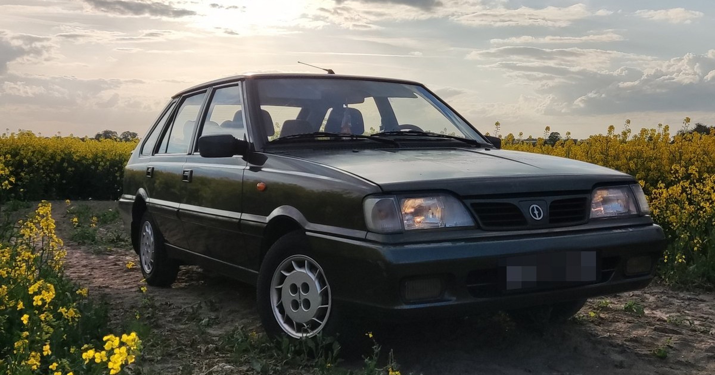 Policja odnalazła jego Poloneza. Reakcja właściciela zaskoczyła policjantów