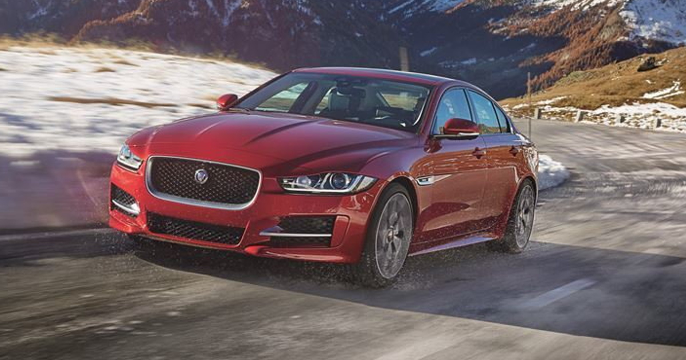 Jaguar XE AWD