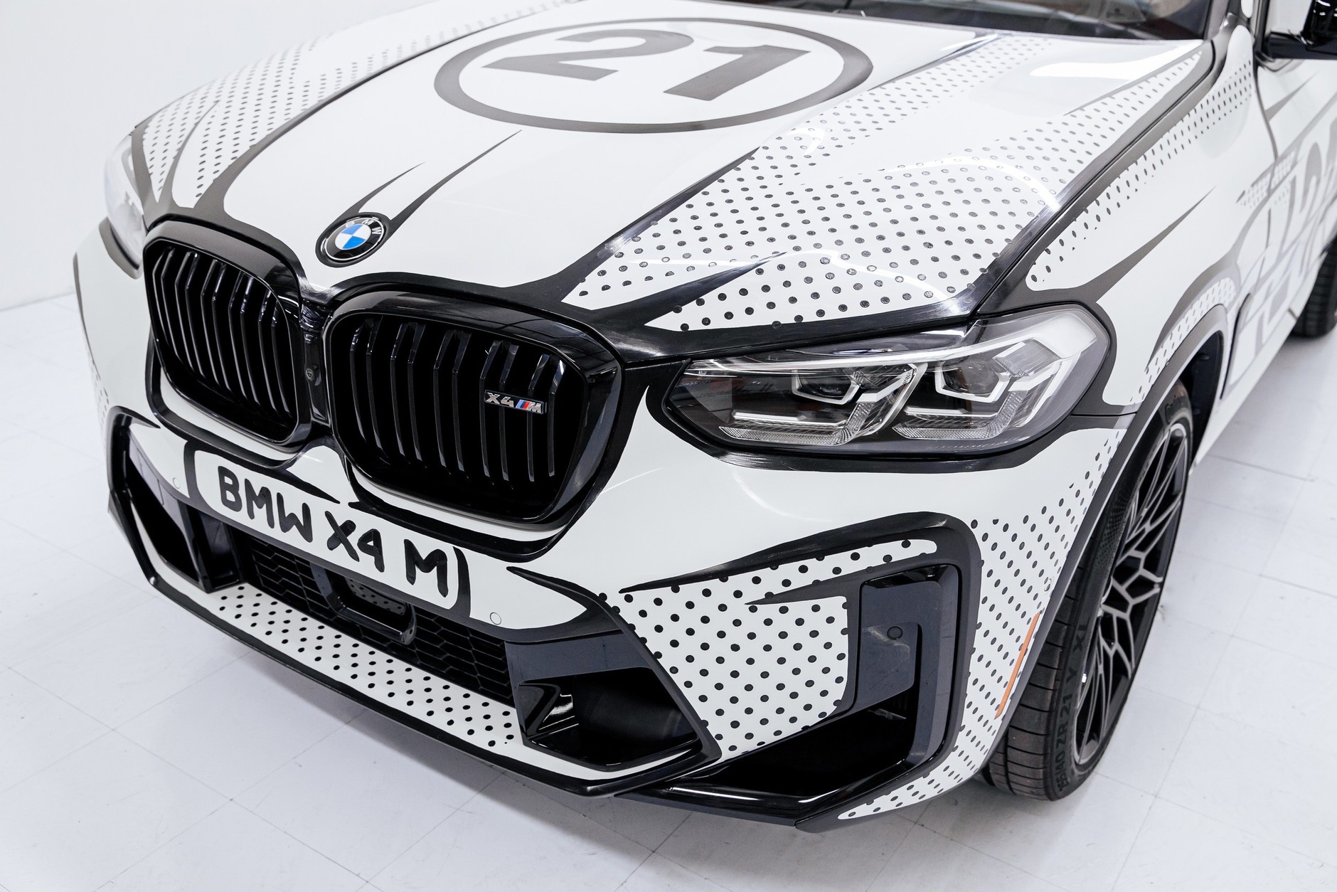 BMW X4 M Competition art car