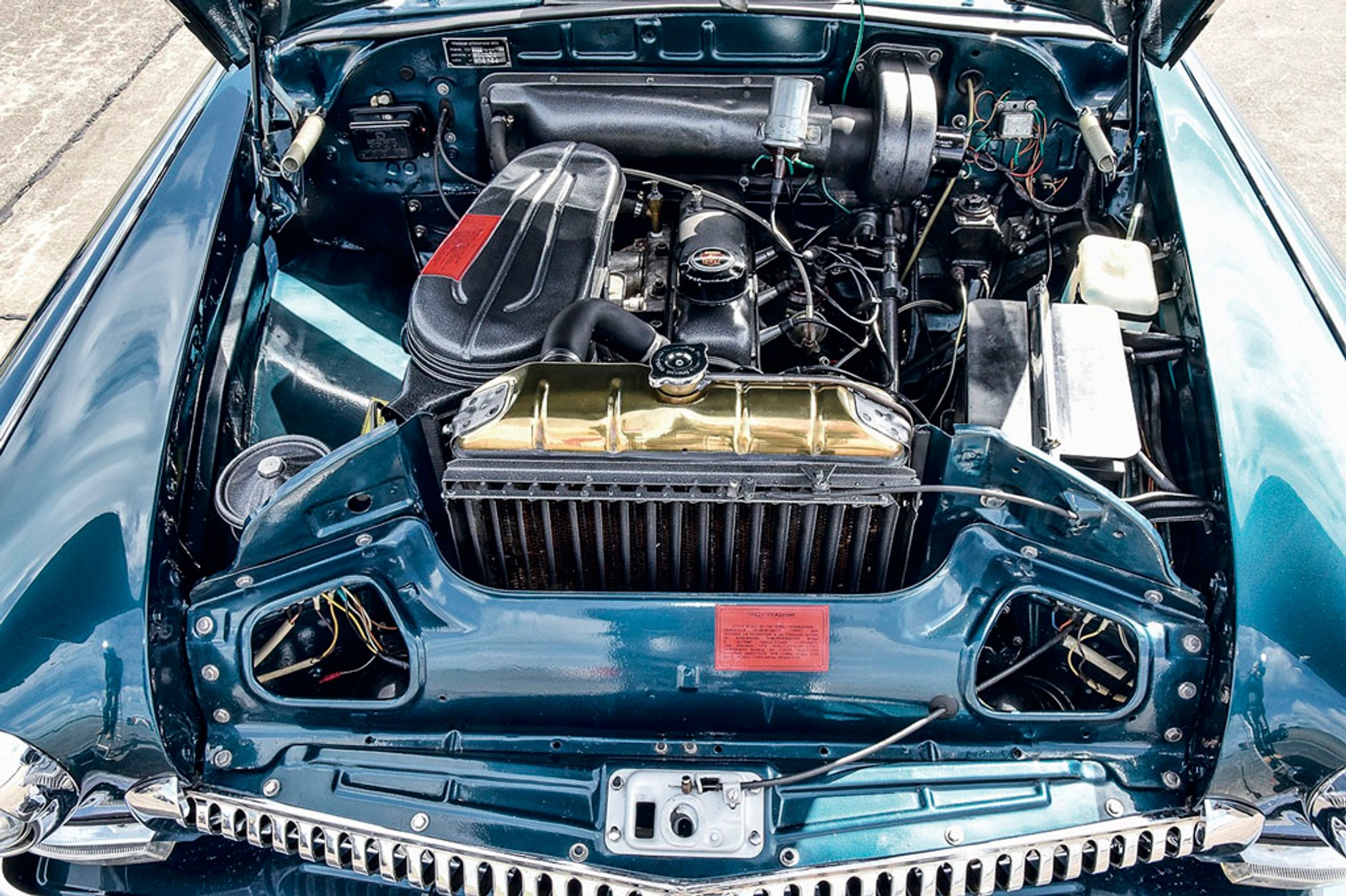 Opel Kapitan kontra Gaz Wołga M21 - klasyki z obu stron żelaznej kurtyny