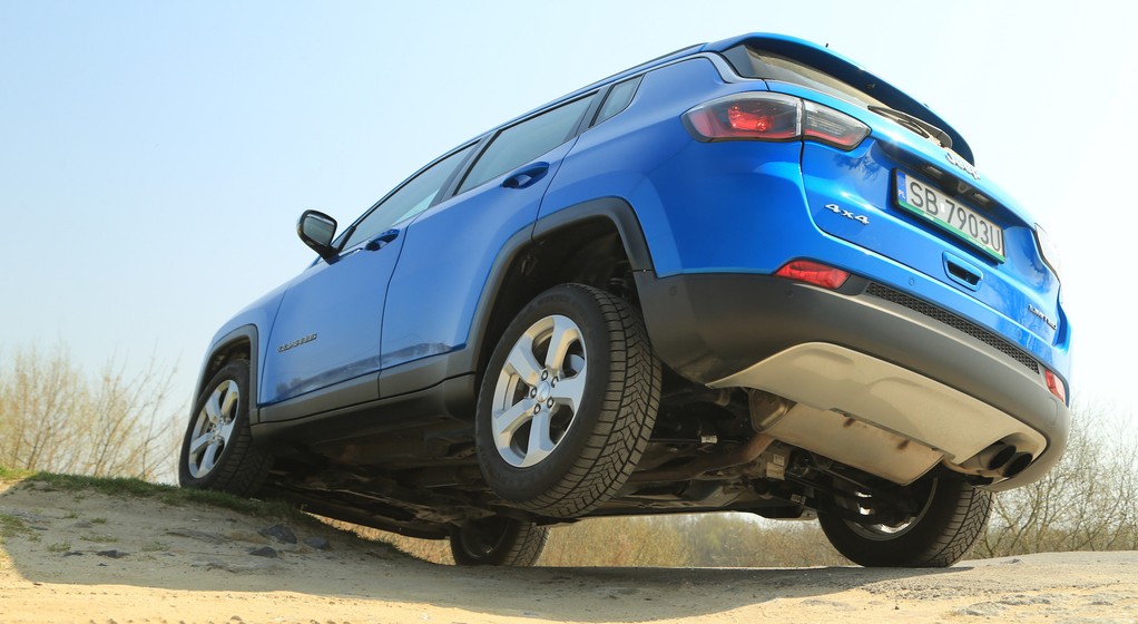 Na zimówkach da się jeździć, od biedy, w każdych warunkach. Ale nie zawsze się to opłaca