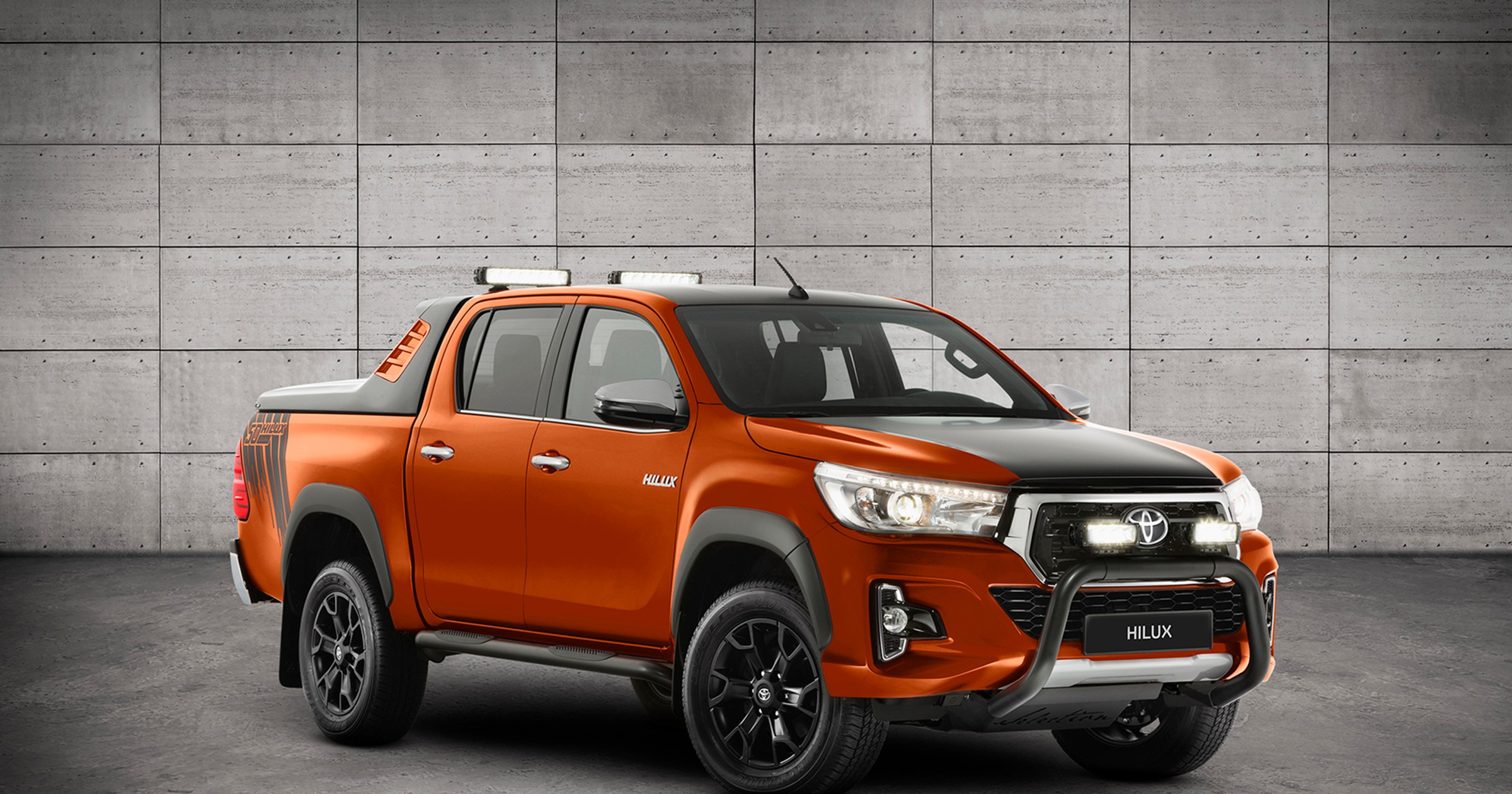 Toyota Hilux Selection 50 – limitowana edycja na 50-lecie słynnego pick-upa
