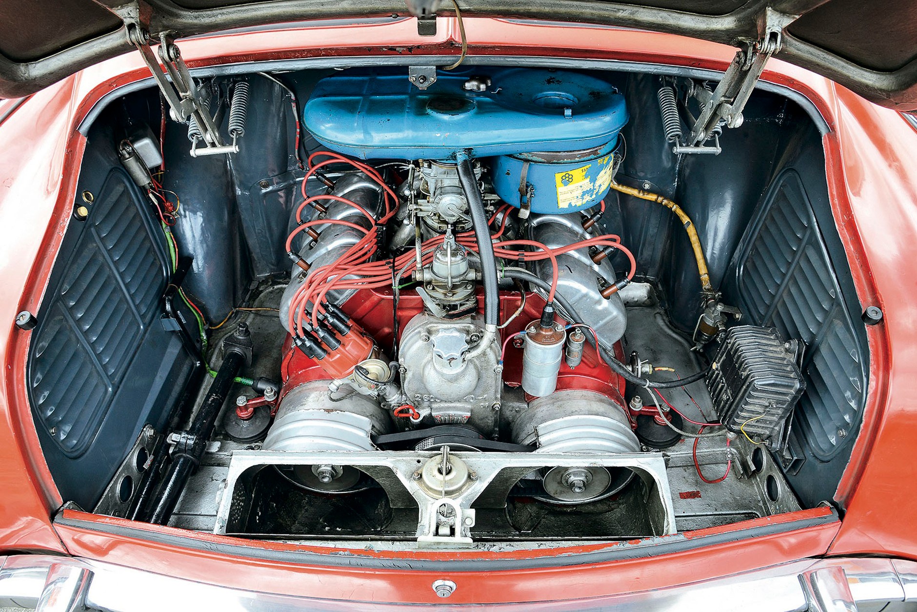 Borgward Hansa 2400 kontra Tatra 603-2 - nietypowa klasa wyższa