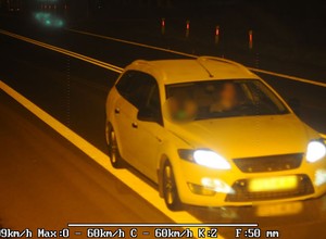 Niechlubny rekordzista majówki – ponad 200 km/h w terenie zabudowanym!