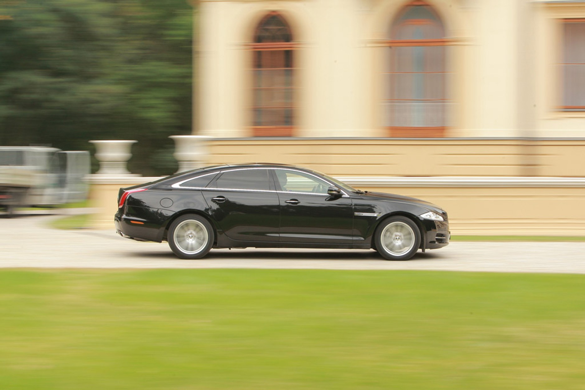 Jaguar XJ 3.0 Diesel: luksus dla znudzonych