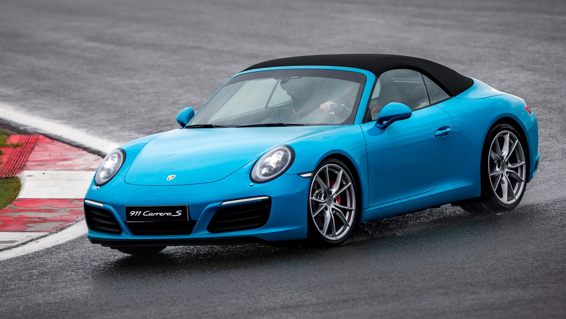 Porsche Carrera S na torze Istanbul Park