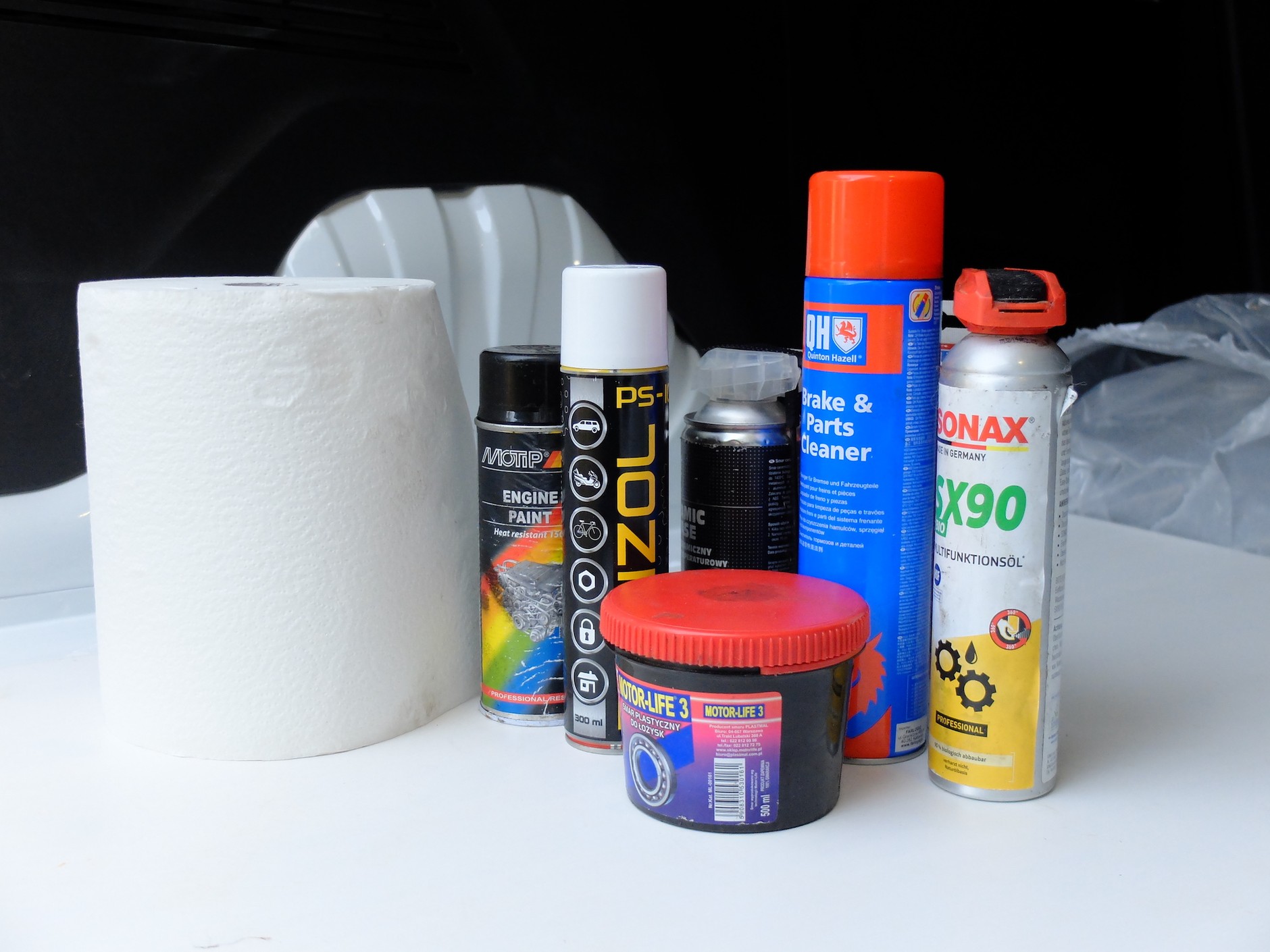 Dobra chemia warsztatowa – przydatne preparaty do czyszczenia, odrdzewiania, smarowania i konserwacji.