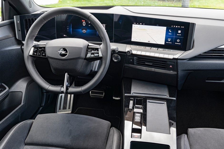 Opel Astra-e