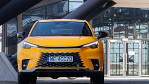 Lexus LBX ma teraz nowy cennik. Wybraliśmy najciekawszą wersję