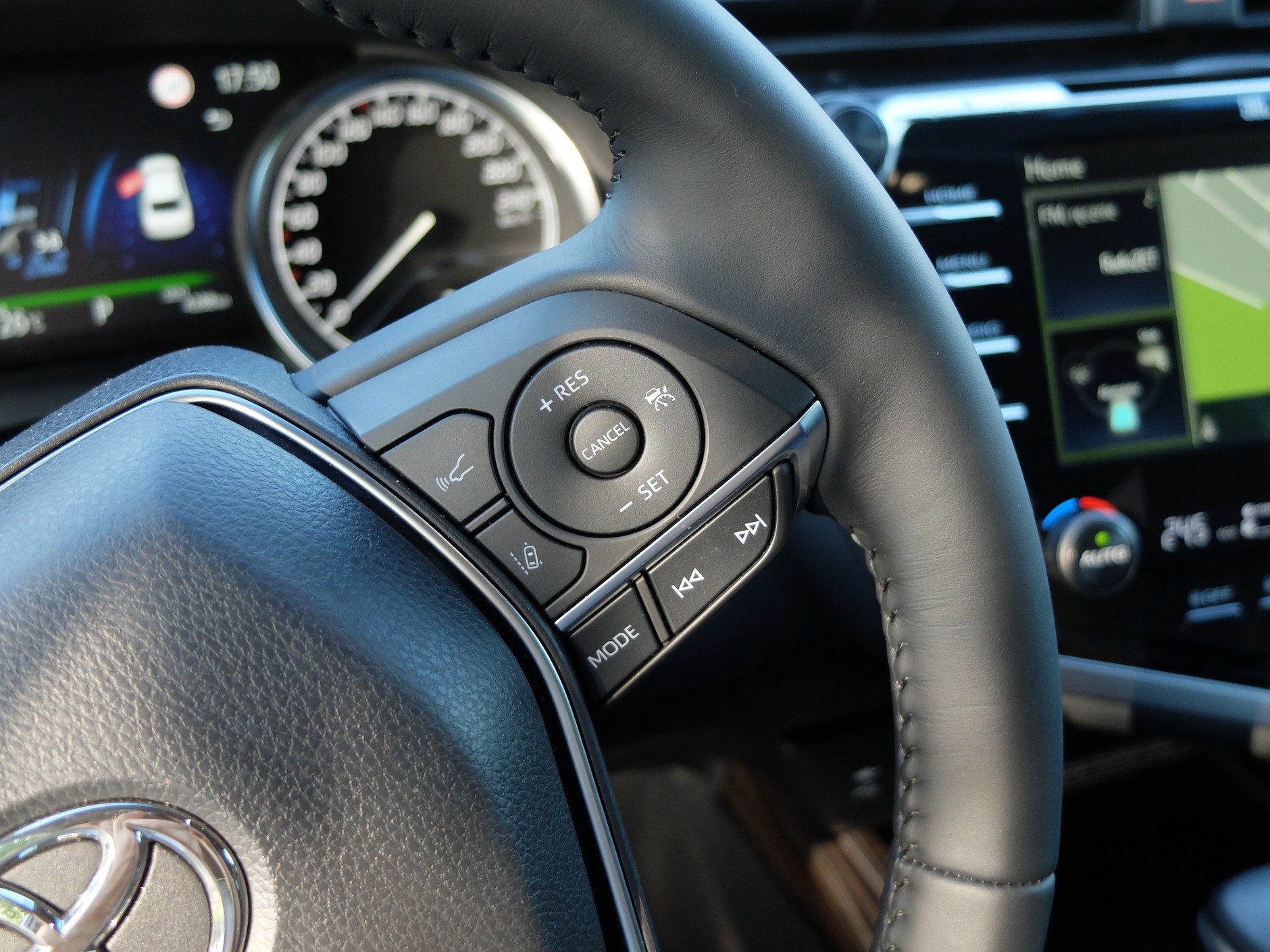 Toyota Camry 2.5 Hybrid