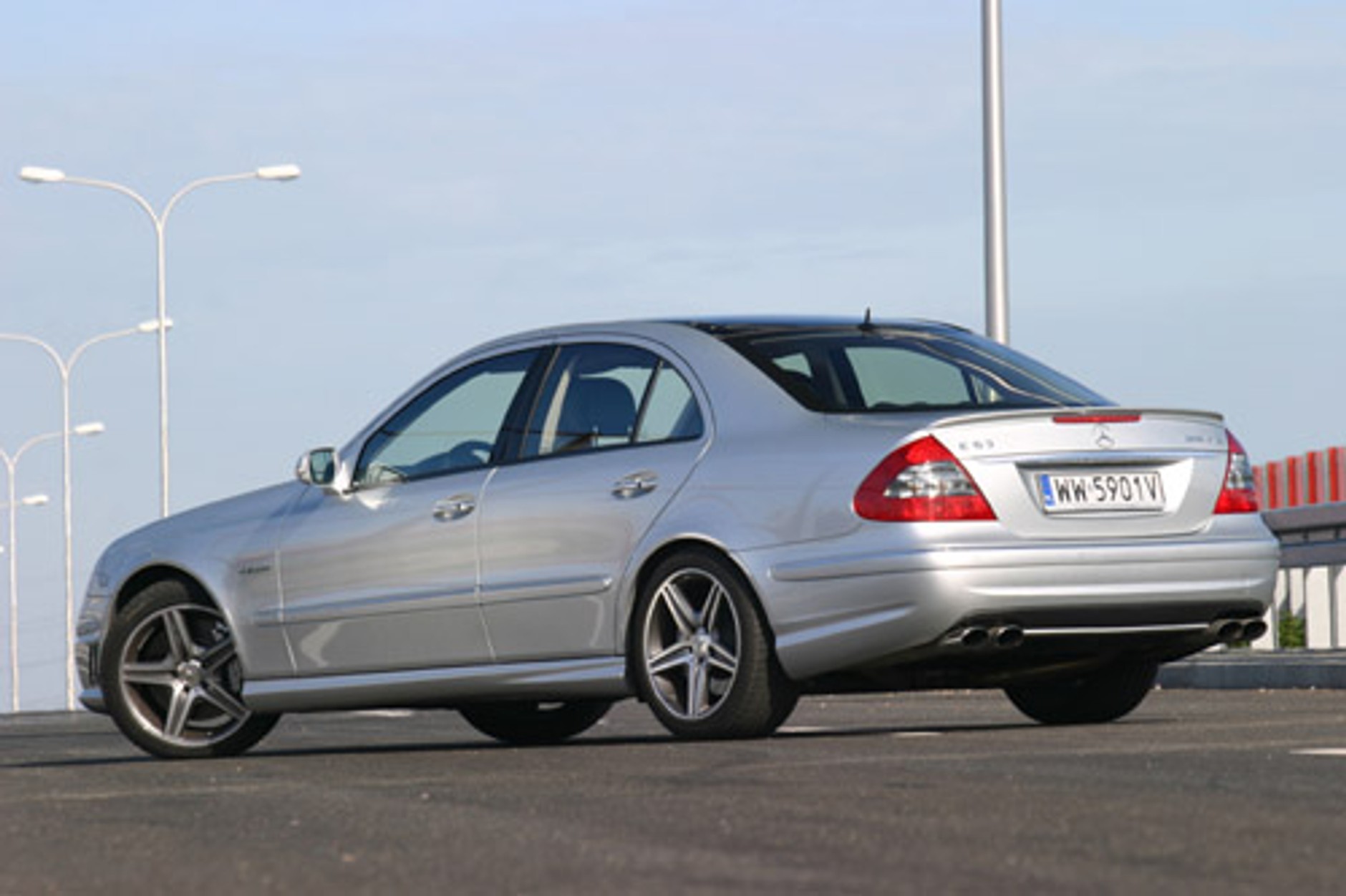 BMW M6, Mercedes E 63 AMG - Tysiąc koni za milion zł