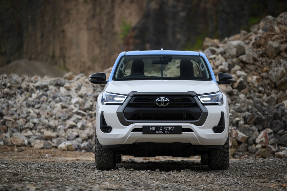 Prototyp Toyoty Hilux H2 (FCEV)