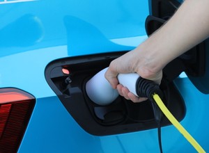 Zachód kończy z dotacjami do samochodów elektrycznych. Wielka Brytania mówi stop