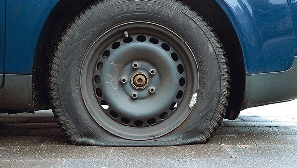 "Nie jesteś jedyny". Zobacz, co myślą Polacy o stanie dróg