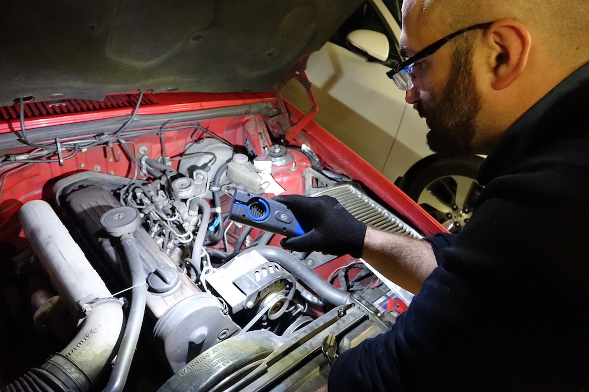 Test lampy warsztatowej Philips RCH21