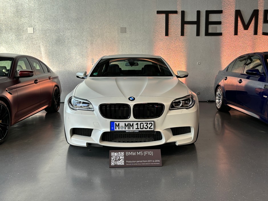 BMW M5 (F10)