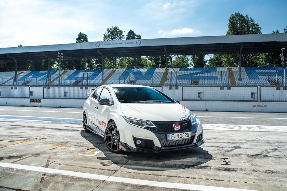 Honda Civic Type R na 5 torach wyścigowych