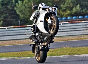 Pasja? LWG? A może lepiej się nie przyznawać do bycia motocyklistą?