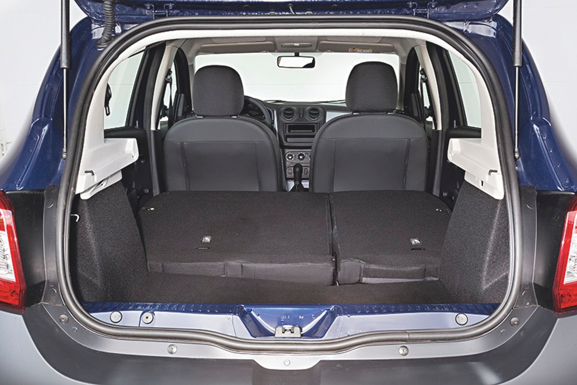 Mitsubishi Space Star i Dacia Sandero