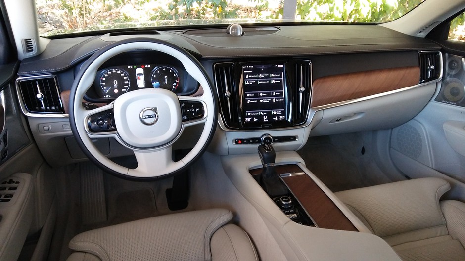 Volvo S90
