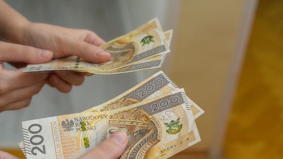 Dofinansowanie najbardziej opłaci się skromnie zarabiającym nabywcom tanich samochodów