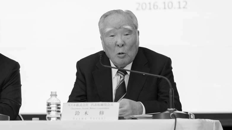 Akio Toyoda i Osamu Suzuki, 2016 r.