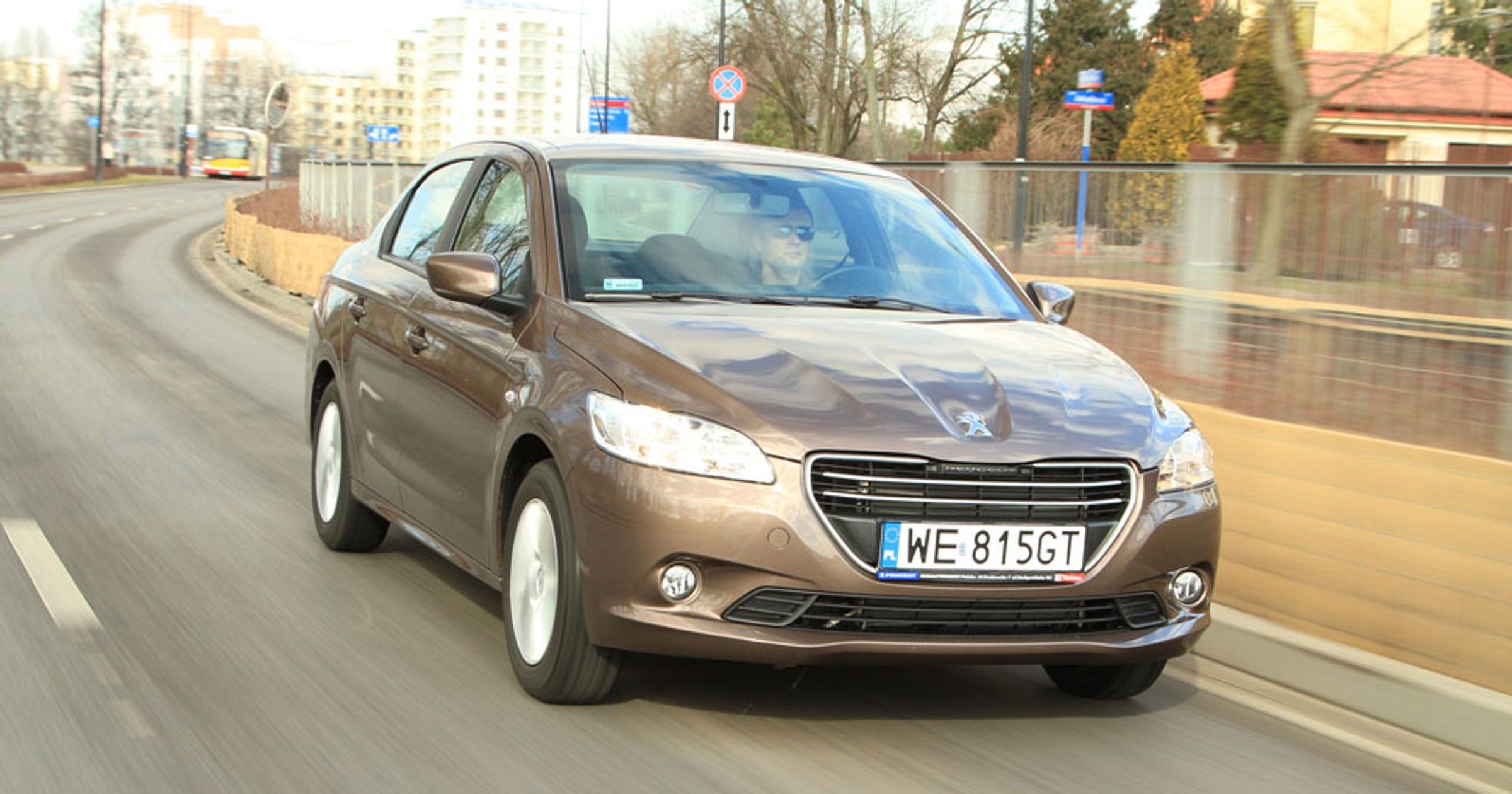 Peugeot 301 1.6 VTi LPG: test auta z fabryczną instalacją gazową