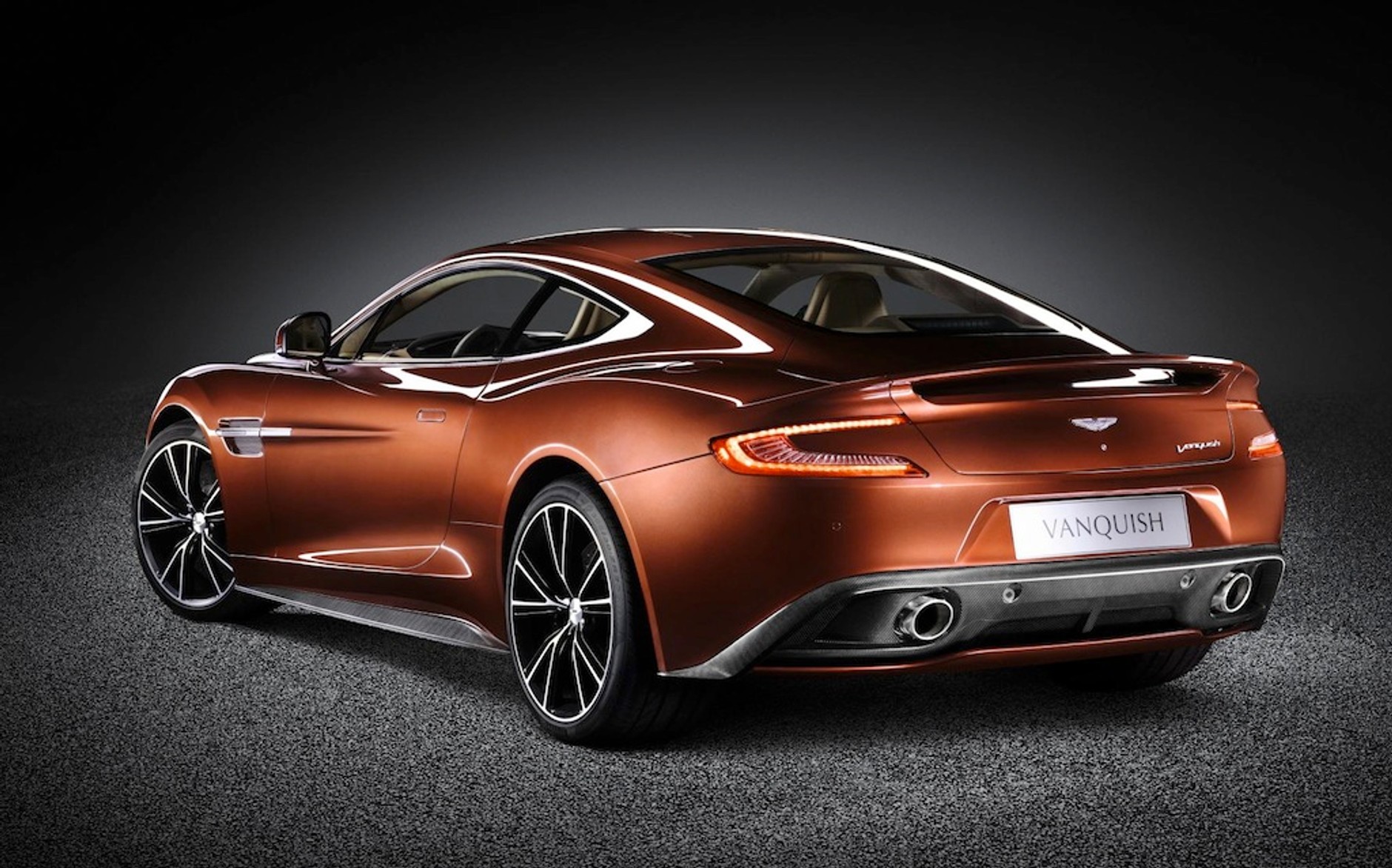 Nowy Aston Martin Vanquish
