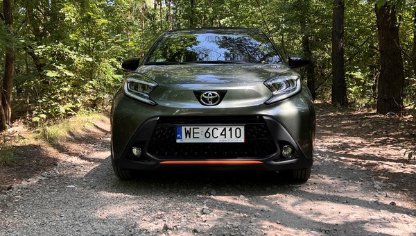 Powiększona Toyota Aygo to dobry pomysł czy przerost formy nad treścią?