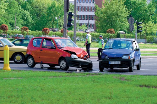Jak szybko trzeba zgłosić szkodę ubezpieczycielowi?