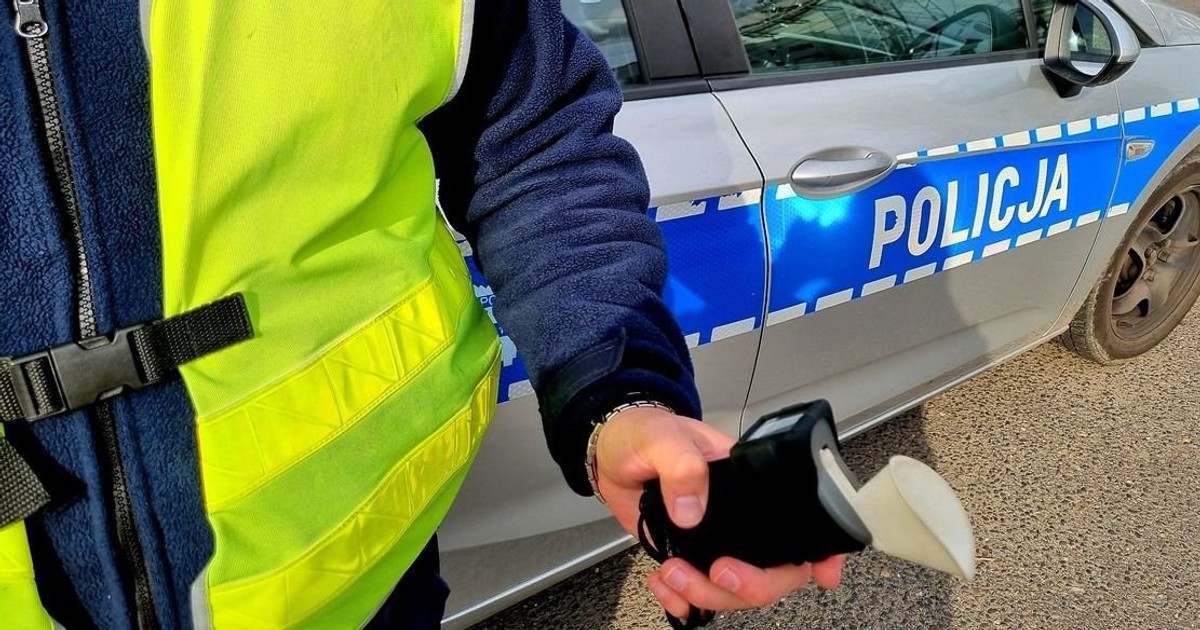 Obraz pochodzący z serwisu https://rybnik.policja.gov.pl/k22/informacje/wiadomosci/384046,Poranne-kontrole-kierowcow-Trwaja-dzialania-trzezwosc.html