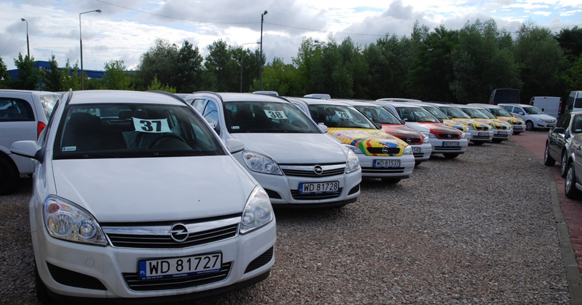 Jak wybrać auto? Wady i zalety samochodów w różnym wieku