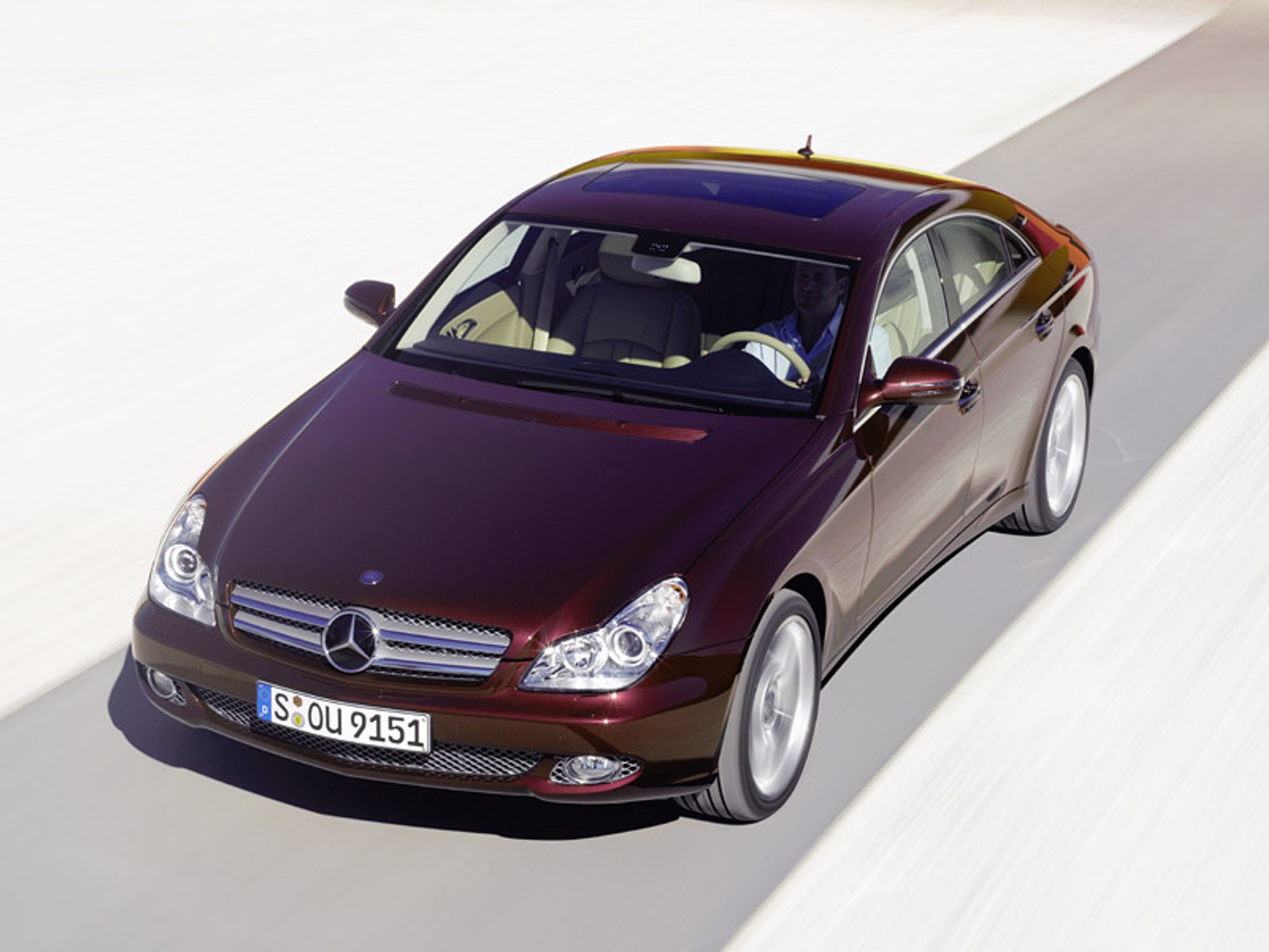 Mercedes-Benz CLS po faceliftingu – oficjalne informacje i fotografie