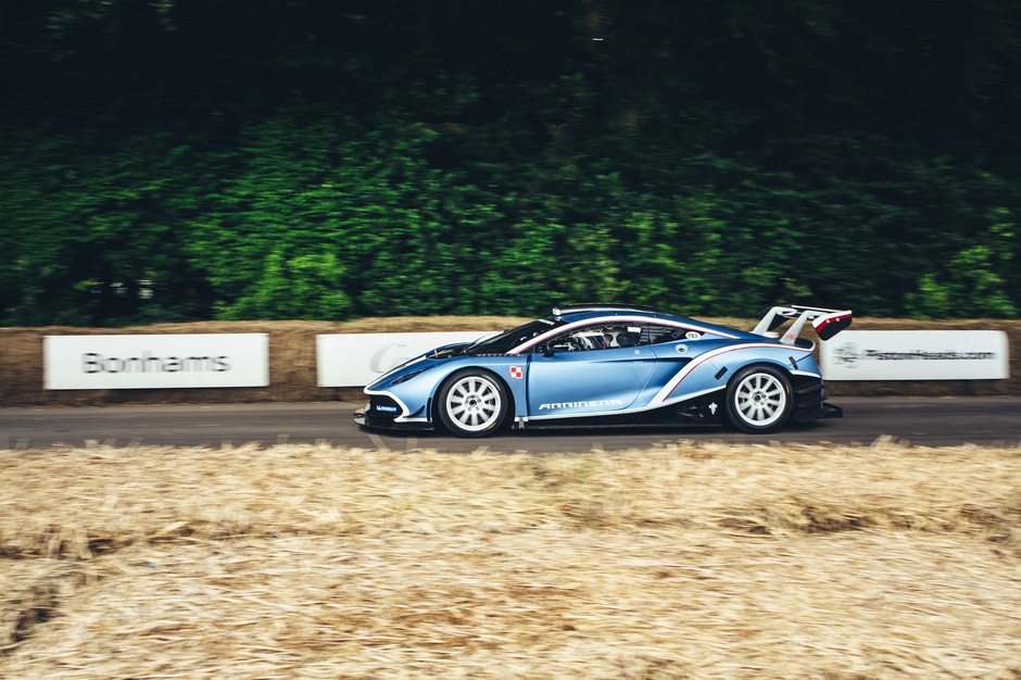 Arrinera Hussarya na Goodwood Festival of Speed